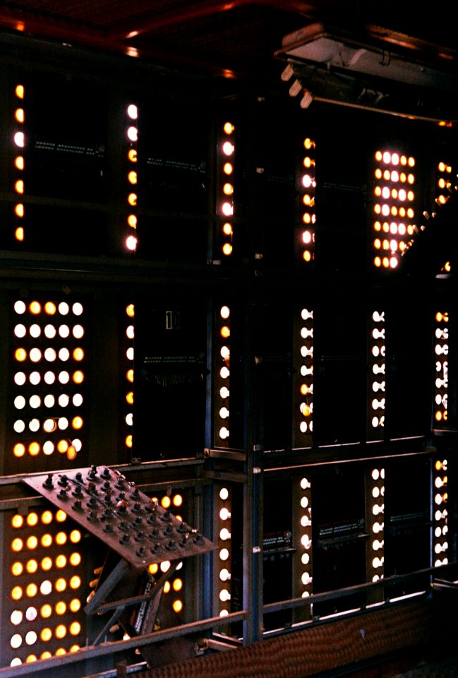 Mamiya 528TL - Lights