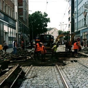 Pentacon Six + MC Biometar 2,8/120 - Workers on Divadelní Street 2
