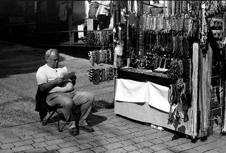 Canon EOS 30 - Trinket Vendor