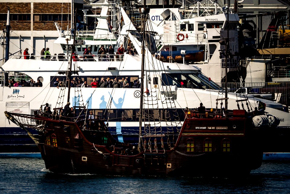 Seaside shanties