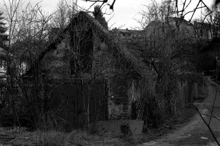 Kiev 4 + Helios-103 - Písečník Colony (former slums built in the and of 1920's) 03