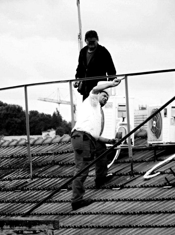 Workers on the Roof 05