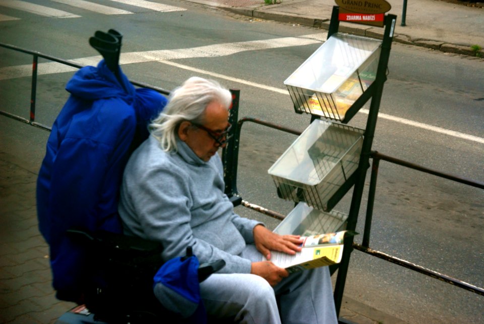 Sony Alpha A230 with Edixa-Iscotar - Reader