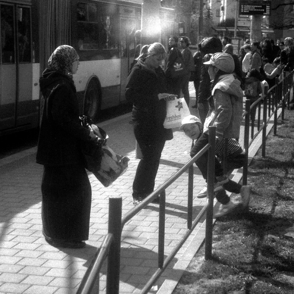 FED 3 + INDUSTAR-50 3,5/50 - Lots of People at Tram Stop