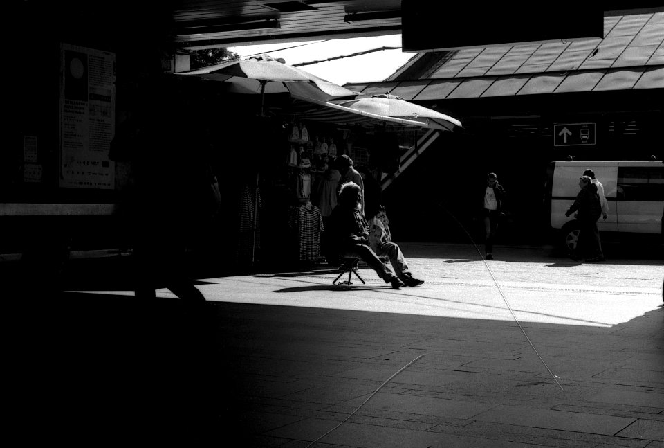 Praktica Super TL +  Helios 44-2 2/58 -  Street Contrasts