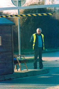 Praktica MTL 5 + Pentacon Electric 4/200 MC - Car-park Attendant