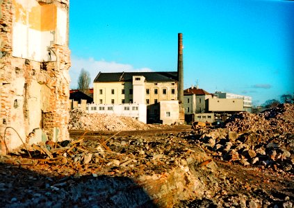 Minolta Hi-Matic G  - Demolition Site (forme Vlněna factory)