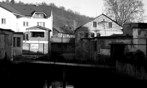 Kiev 4 + Helios 103 - Backyard of Abandoned Factory