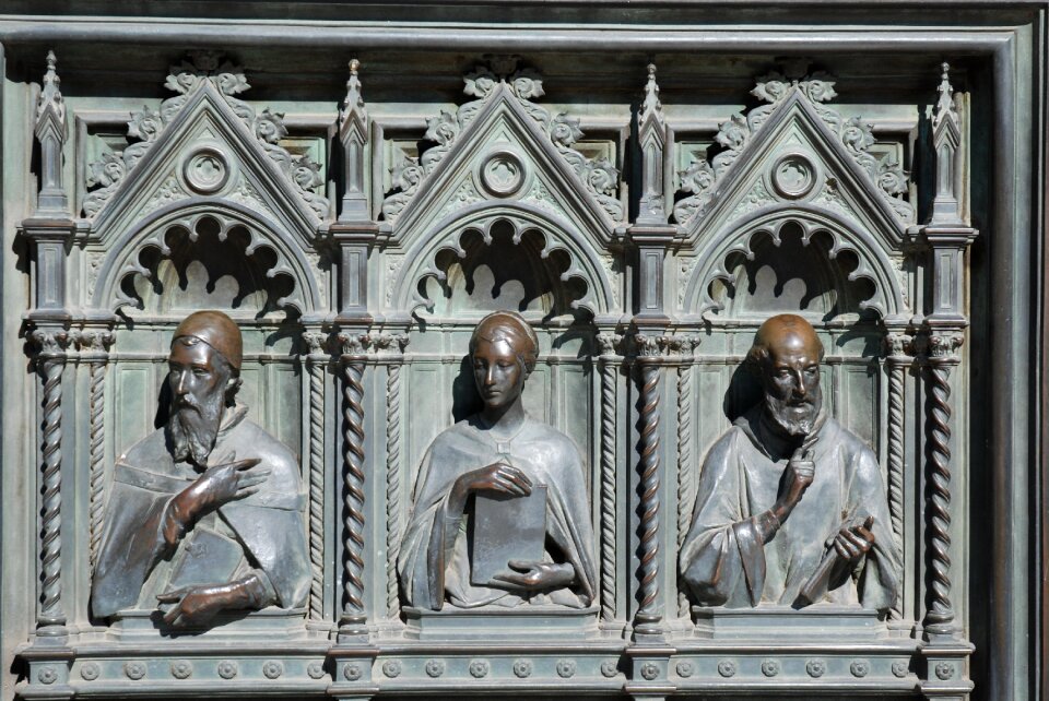 Monuments sculptures architecture