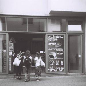 Certo Phot - Girls at Fast Food