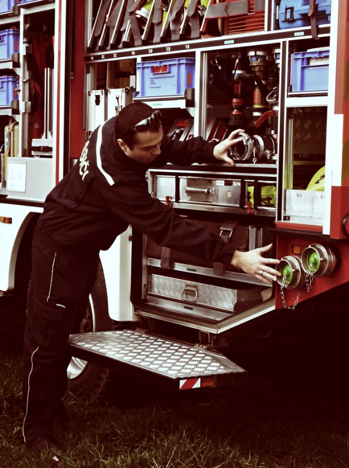 Fireman Explaining How His Car Works 1