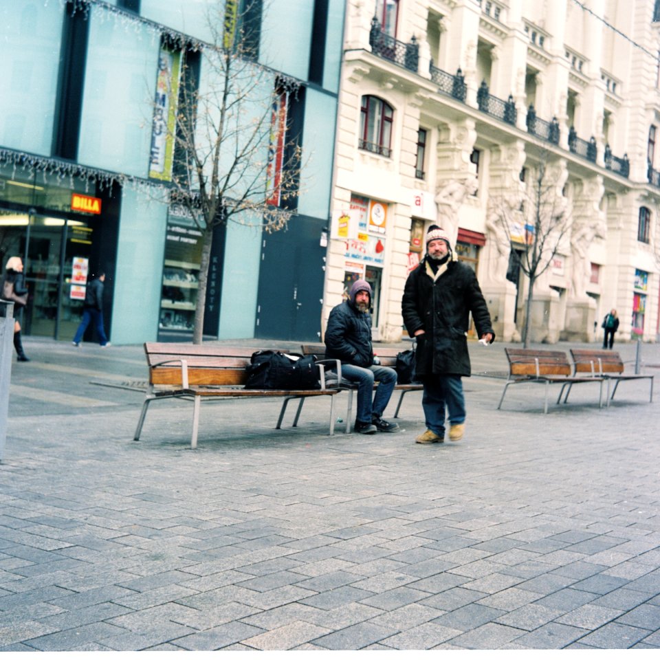 Flexaret 3a - Street Persons on Liberty sq.