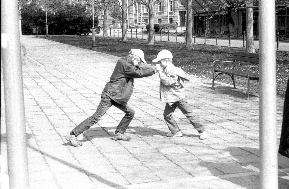 Olympus Mju II - Kid's Fight