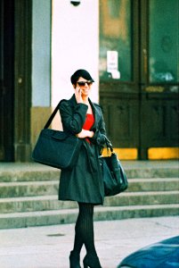 Praktica MTL 5 + Pentacon Electric 4/200 MC - Smiling Woman