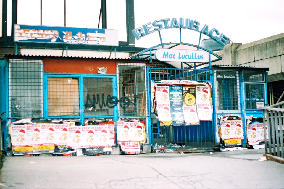 Praktica BC1 - Abanodned Restaurant at Bus Station (Brno)