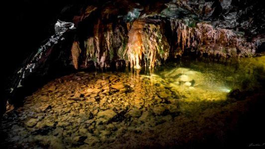 grotte fontaine petrifiante-5