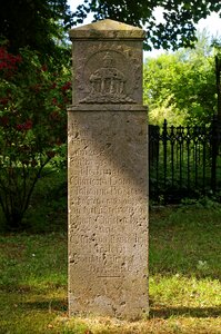 Graves stone silent