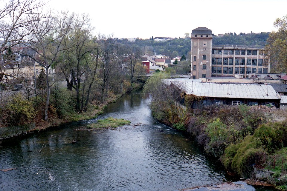 Canon EOS 30 - Svitava River (Taken from the railway bridge)