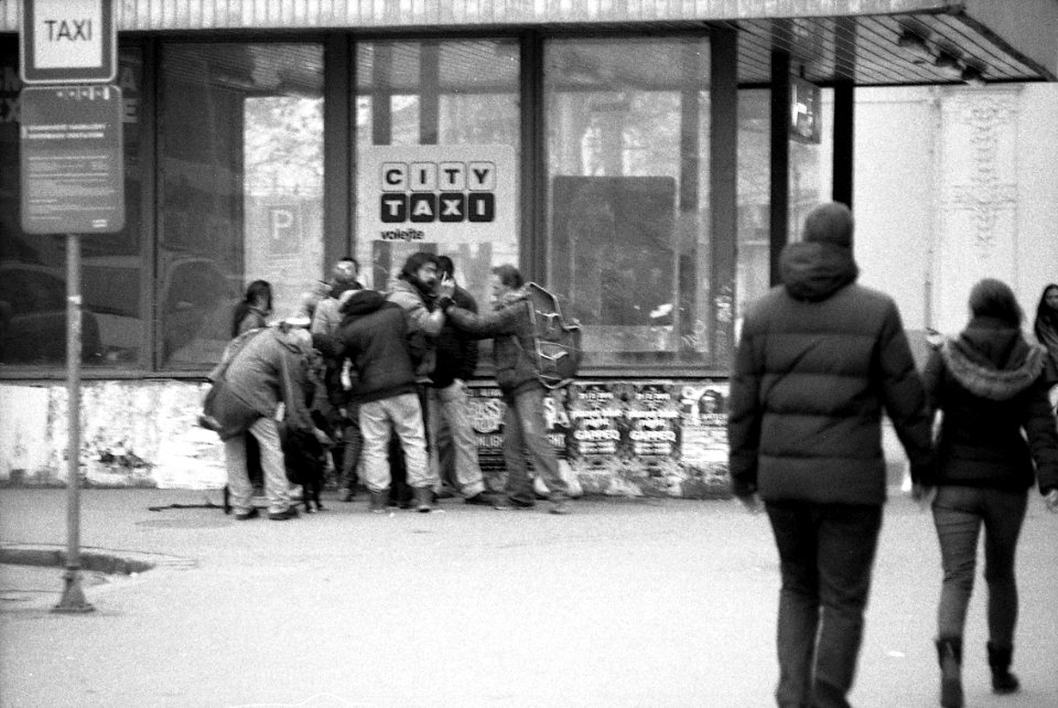 Praktica BC1 with Pentacon Prakticar 2,8/135 - Quarrel of Street Persons 2
