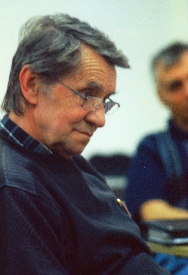 Praktica MTL 5 + Pentacon Electric 4/200 MC - František Ledvina (marxist scholar) at Left-wing Discussion Club Session