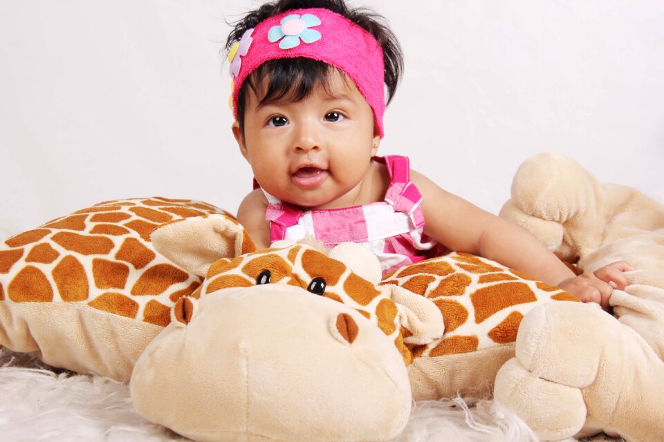 Bebe giraffe laughing