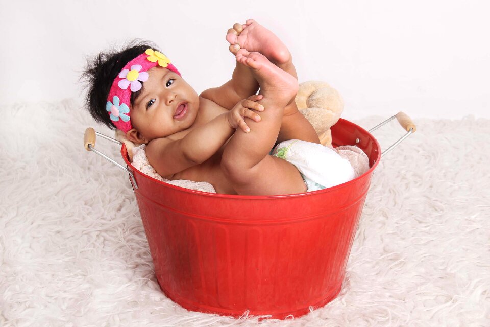 Bebe happy look