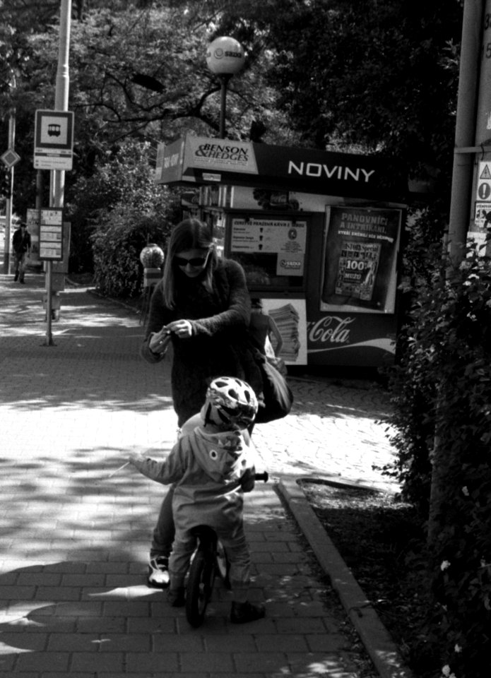 Beirette VSN - Mother Discussing Something with a Child