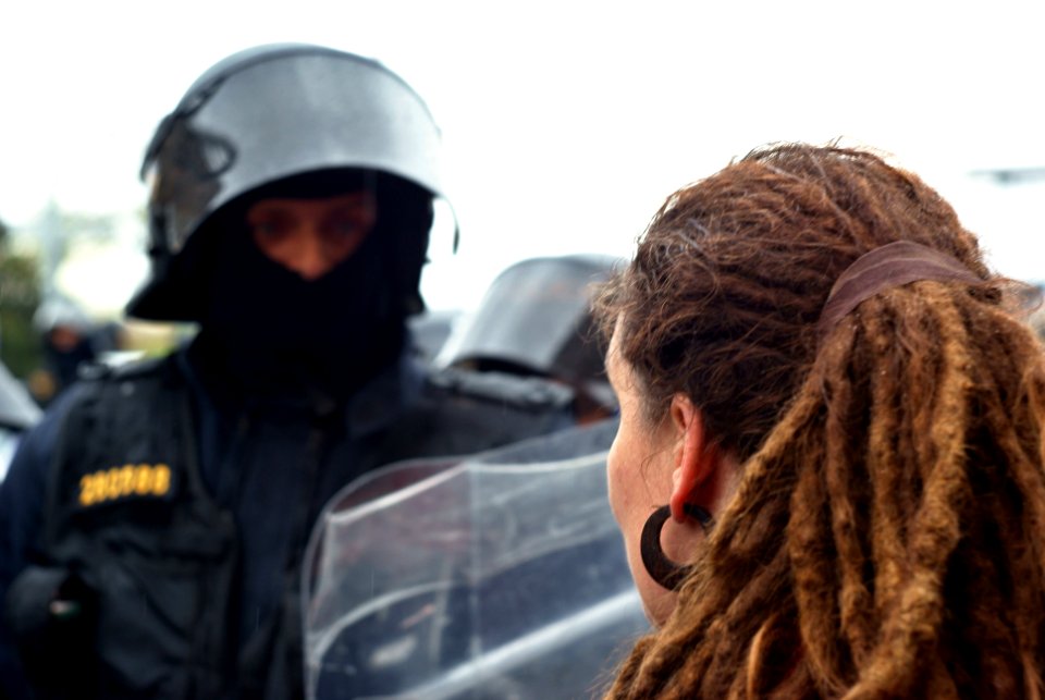 Sony Alpha A230 with Helios-44-2 - Blockade of Neonazi March - Part 6: Under Pressure 02