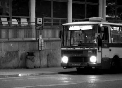 Kiev 4 + Jupiter-11 135/4 - Night Bus