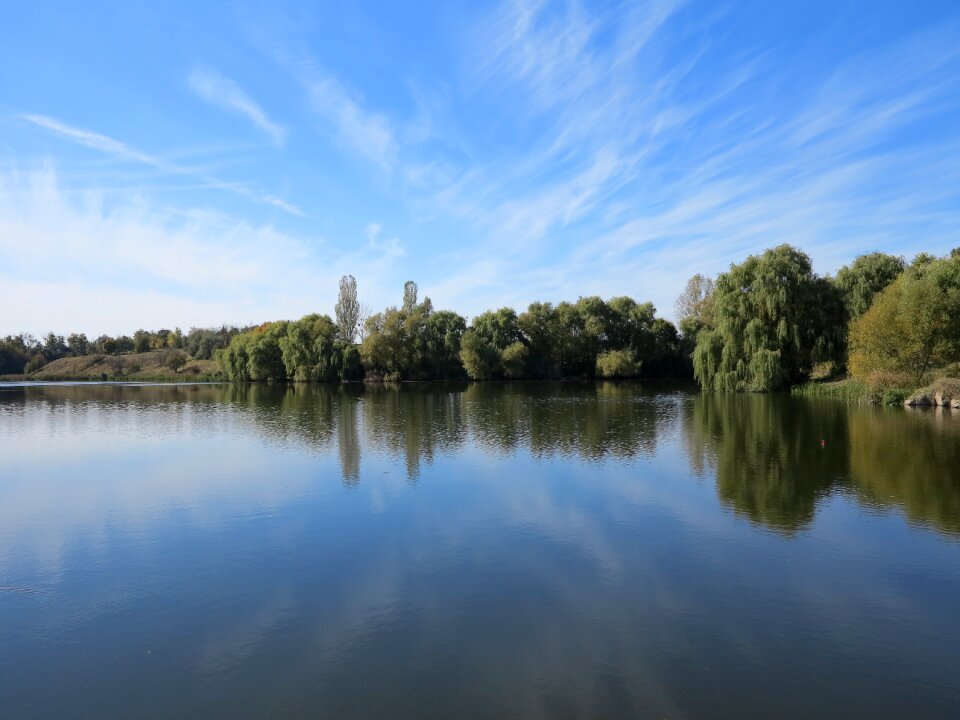 Silence sky reflection