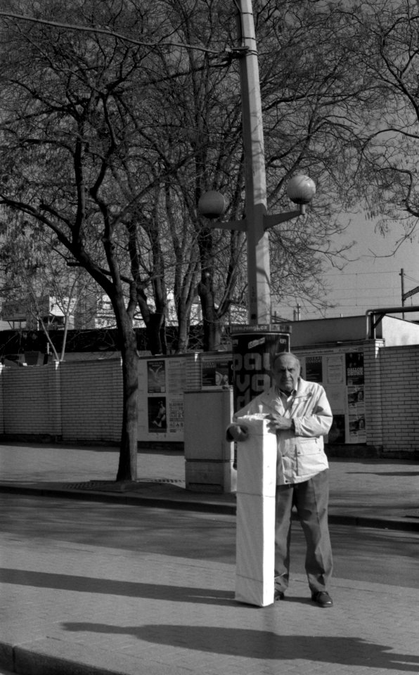 Zorki 4 + Industar-61 L/D - Man with a White Box