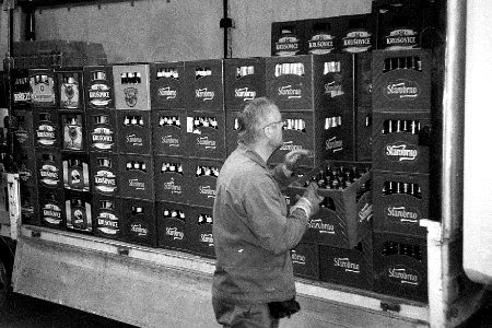Olympus Mju II - Unloading of Beer
