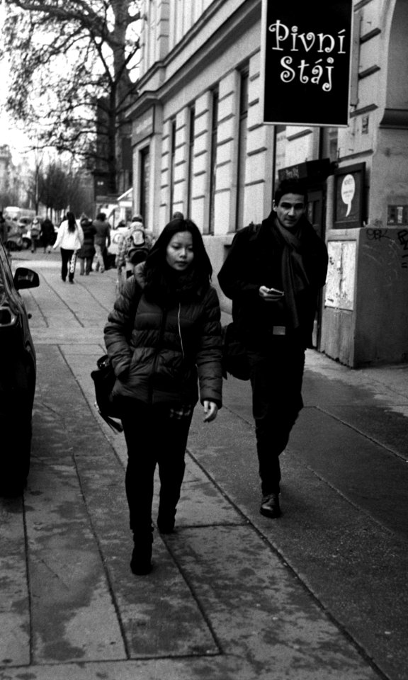 Ricoh TLS 401 -  People on Street