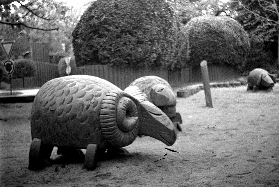 Vega II - Wooden Farm Animals