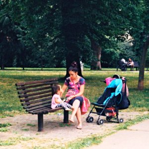 Kiev 4 + Helios-103 - Mother with Daughter