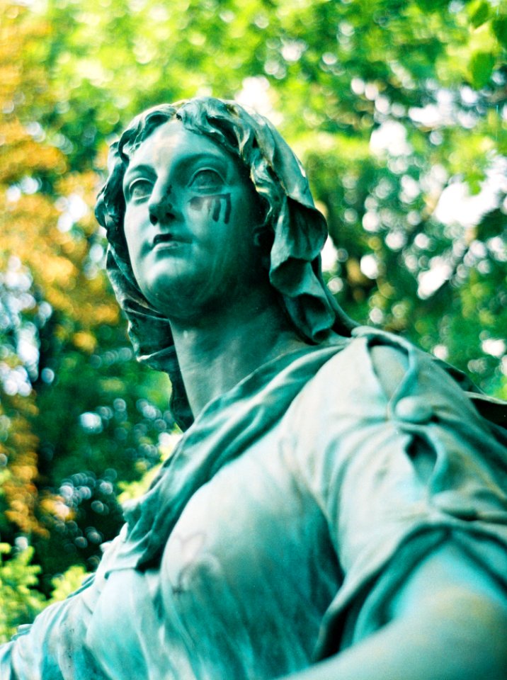 FED-5V - Statue of Tolerance in Lužánky Park