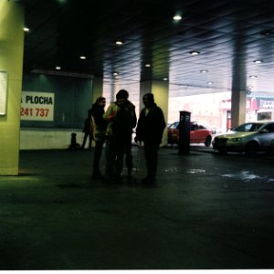 Flexaret 3a - People in front of Tesco Mall