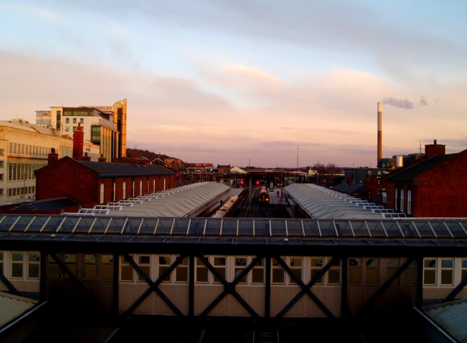 Nottingham Midland station looking east over the main footbridge