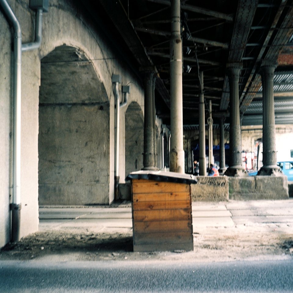 Lubitel 2 - Tunnels