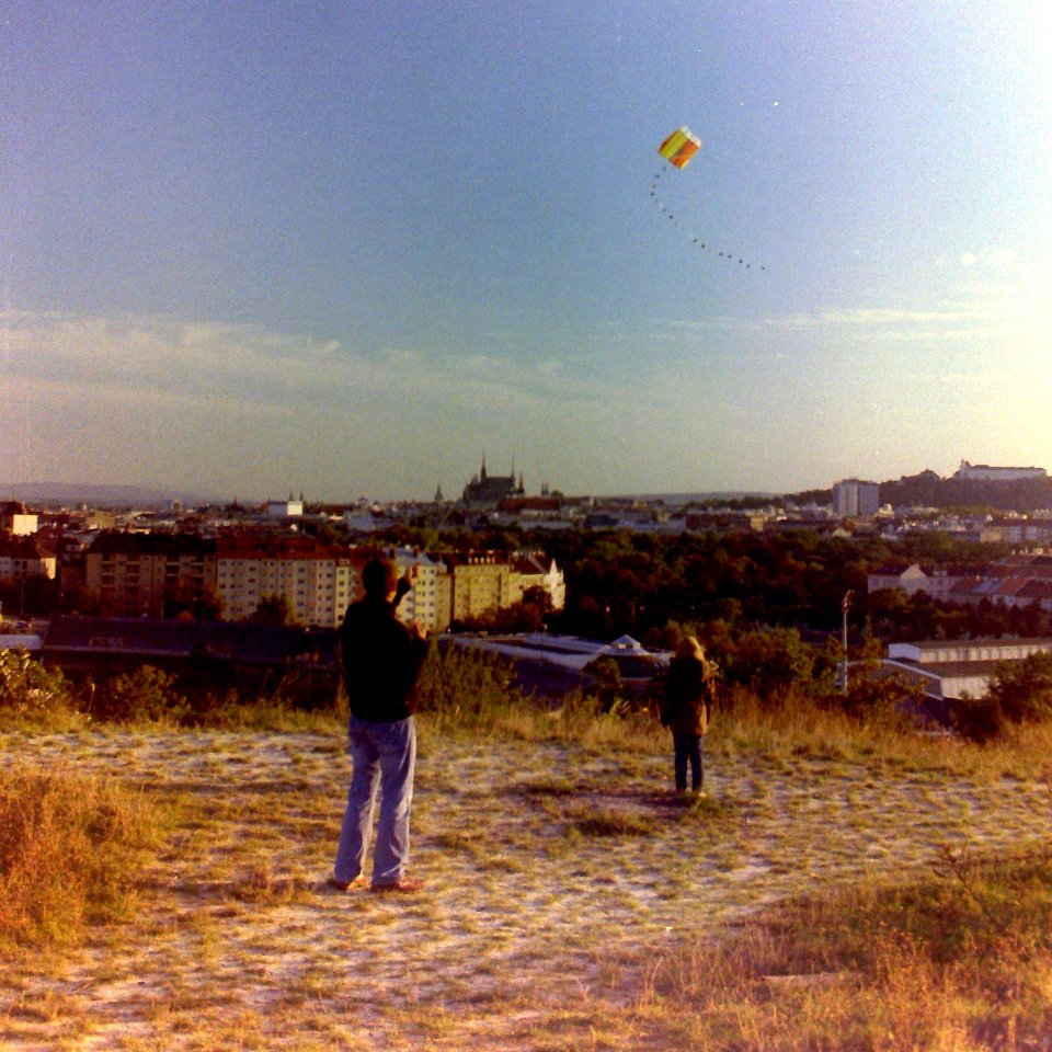Praktica - Flying the Kite 3