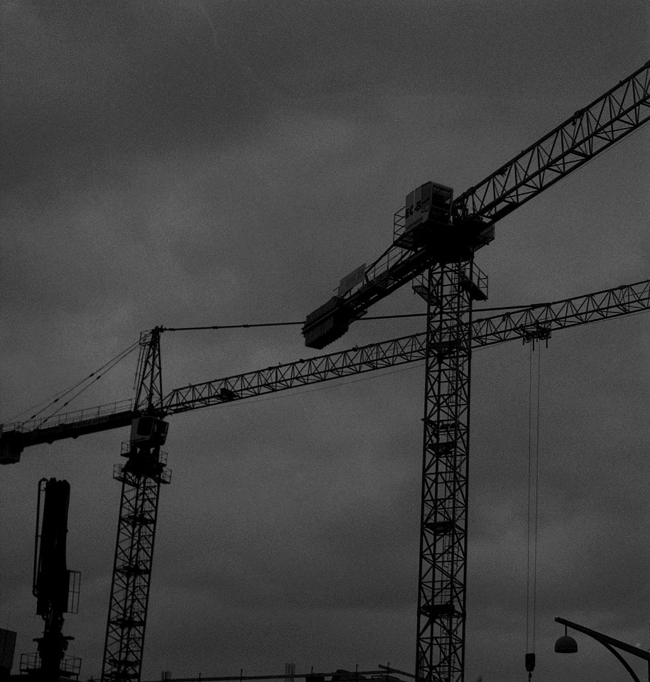 Kiev 4 - New Scan - Cranes