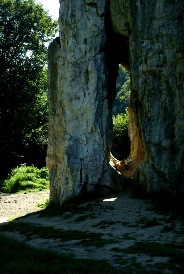 Sony Alpha A230 with MIR-1V- Detail of Hřebenáč Rock 01