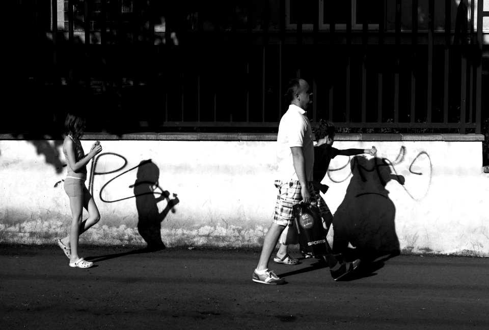 Sony Alpha A230 with Helios-44-2 - Shadow Play