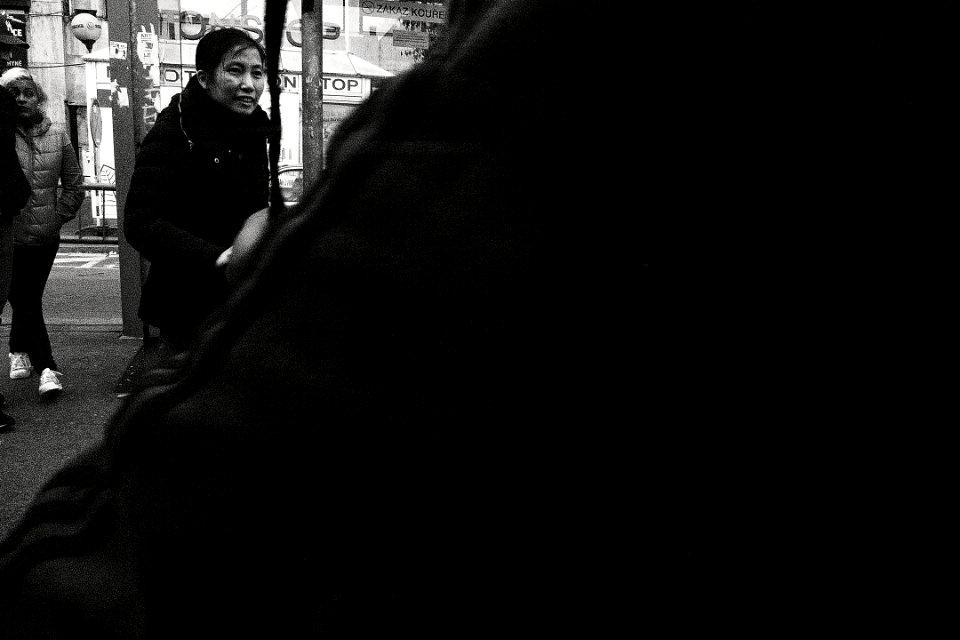 People Entering a Tram 01