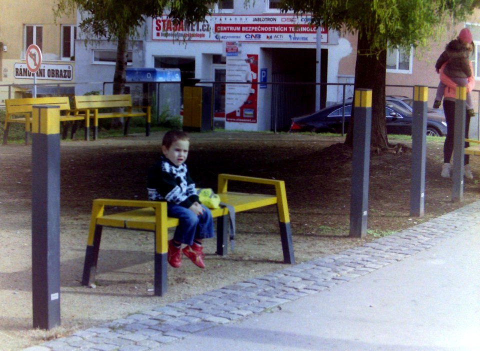 Praktica BC1 - Little Boy on the Bench