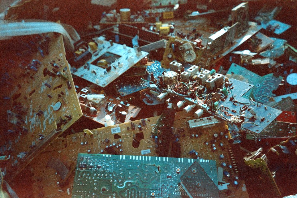 Olympus Mju II - E-Waste