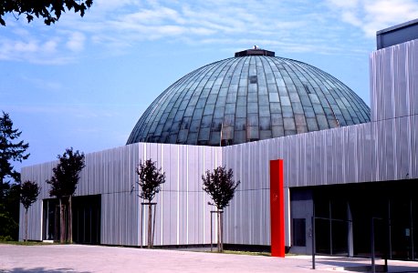 Praktica MTL5 + Helios-44M-4 - Brno Observatory and Planetarium