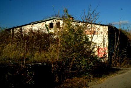 Sony Alpha A230 with MIR-1V - Abandoned Building