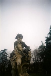 Agfa Billy Record 7.7 - Statue of Aquarius