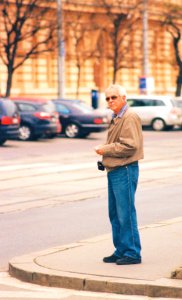Praktica MTL 5 + Pentacon Electric 4/200 MC - Man at the Corner